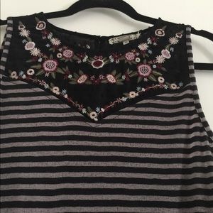Gimmicks Floral summer top
